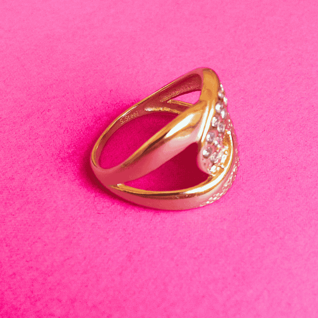 Anillo LAZO RADIANTE con Circonitas Dorado