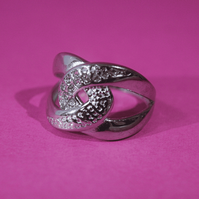 Anillo LAZO RADIANTE con Circonitas Plateado