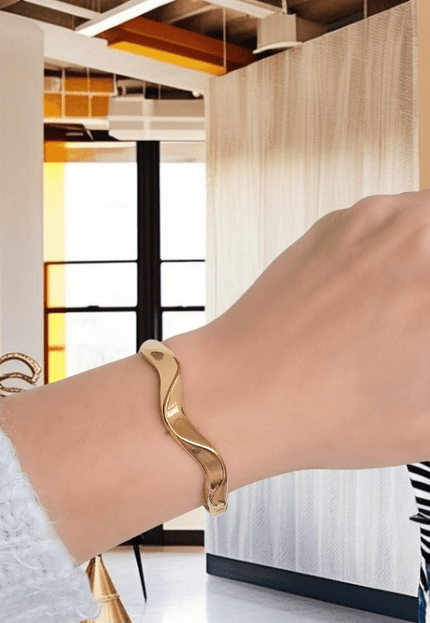 Brazalete ONDAS Dorado