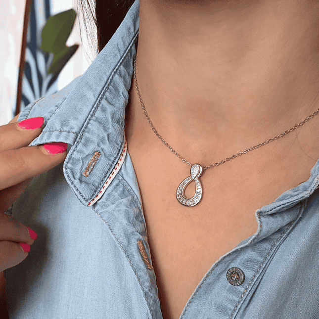 Colgante ÓVALO Plateado con Circonitas Brillantes