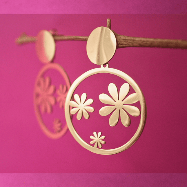 Pendientes ARO con FLORES Margaritas Dorado