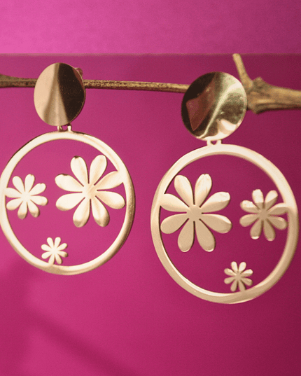 Pendientes ARO con FLORES Margaritas Dorado