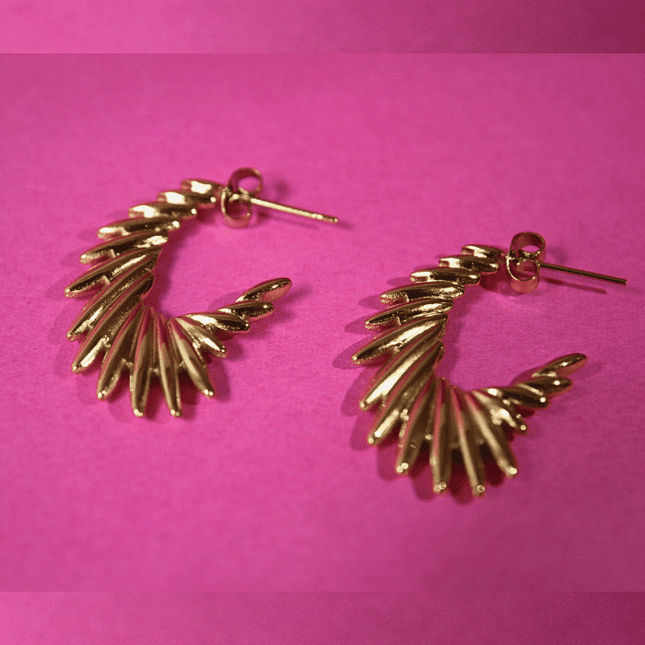 Pendientes LETRA C con Pinchos Dorado