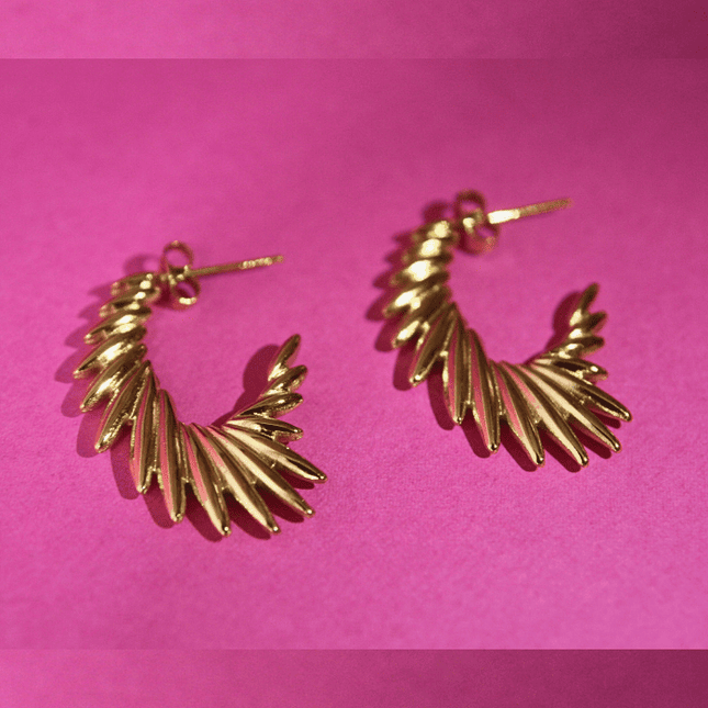 Pendientes LETRA C con Pinchos Dorado