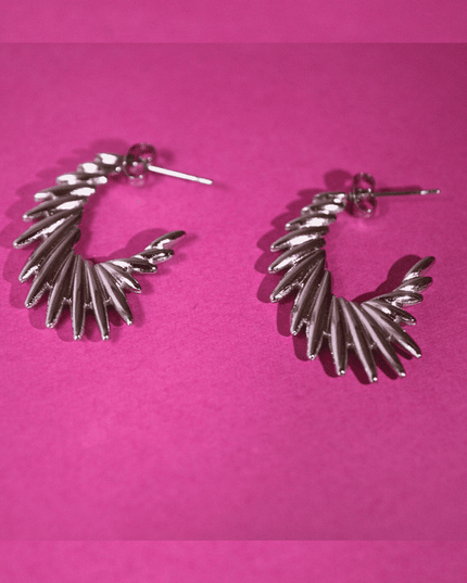 Pendientes LETRA C con Pinchos Plateado