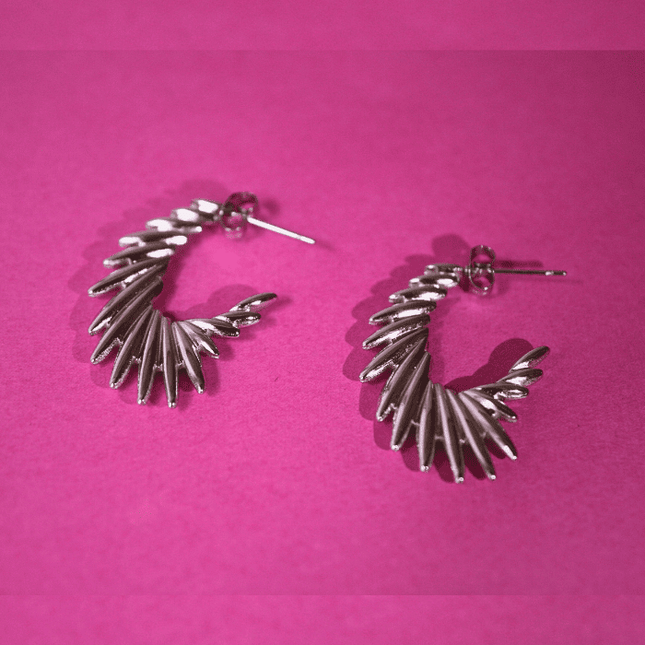 Pendientes LETRA C con Pinchos Plateado