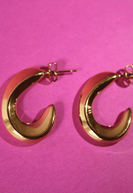 Pendientes LETRA C Liso Dorado
